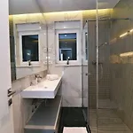 Apartman In Ziza, Rooftop Swimming Pool *