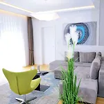 Apartman In Ziza, Rooftop Swimming Pool *