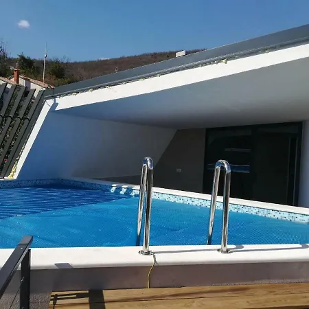 Apartment In Ziza, Rooftop Swimming Pool Opatija