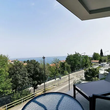 In Ziza, Rooftop Swimming Pool Apartment