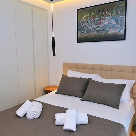 In Ziza, Rooftop Swimming Pool Apartamento *
