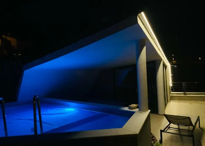 Appartement In Ziza, Rooftop Swimming Pool *