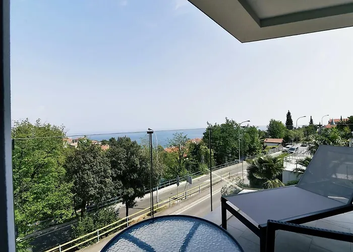 In Ziza, Rooftop Swimming Pool Appartement