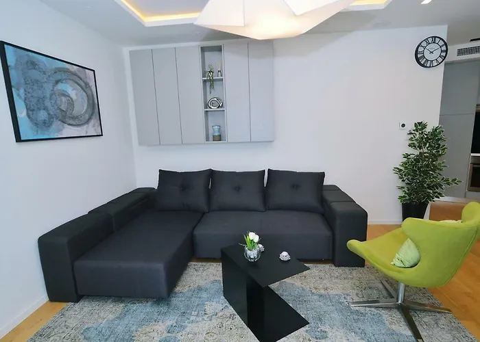 Appartement In Ziza, Rooftop Swimming Pool