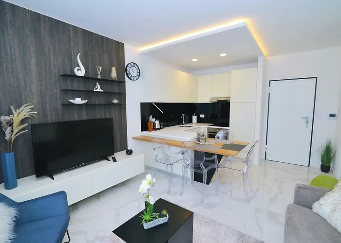 Appartement In Ziza, Rooftop Swimming Pool *