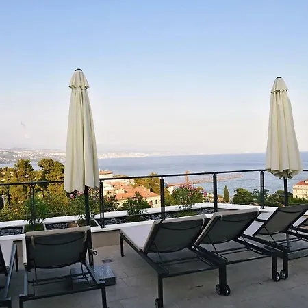 In Ziza, Rooftop Swimming Pool