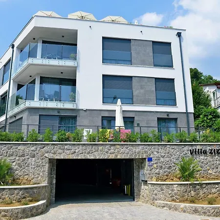 In Ziza, Rooftop Swimming Pool Апартаменты