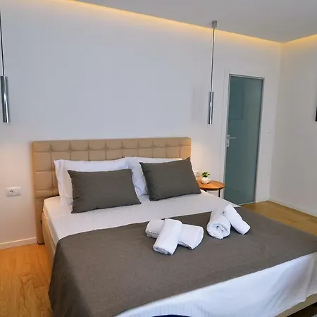 Apartment In Ziza, Rooftop Swimming Pool Opatija