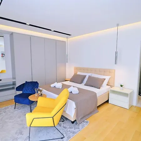 In Ziza, Rooftop Swimming Pool * Opatija